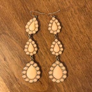 Peach teardrop earrings 💕